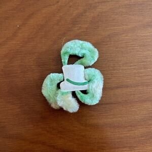 Vintage St. Patrick’s Day Lapel Pin Pipe Cleaner Shamrock W/ Cut Out Hat Japan